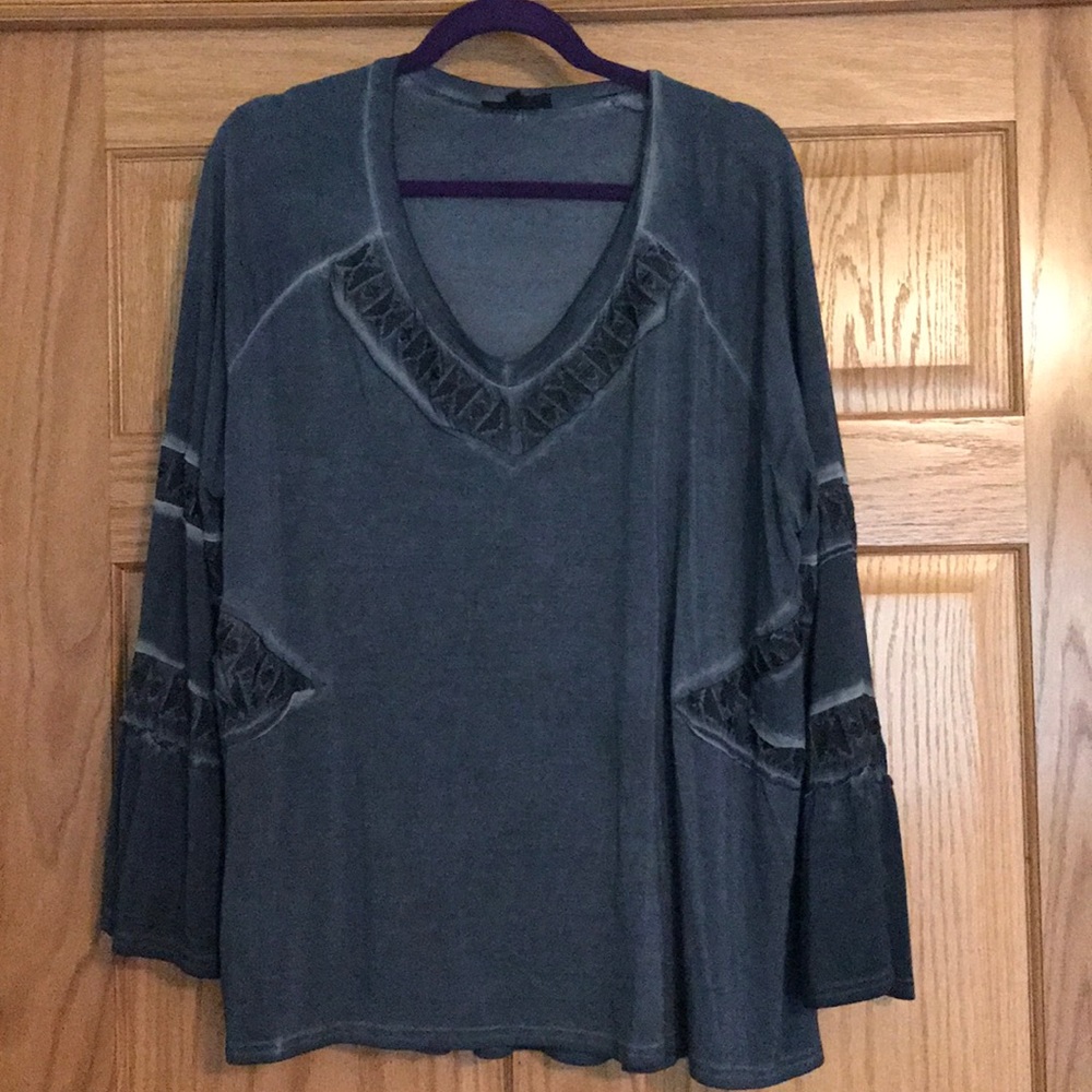 Gray blue top